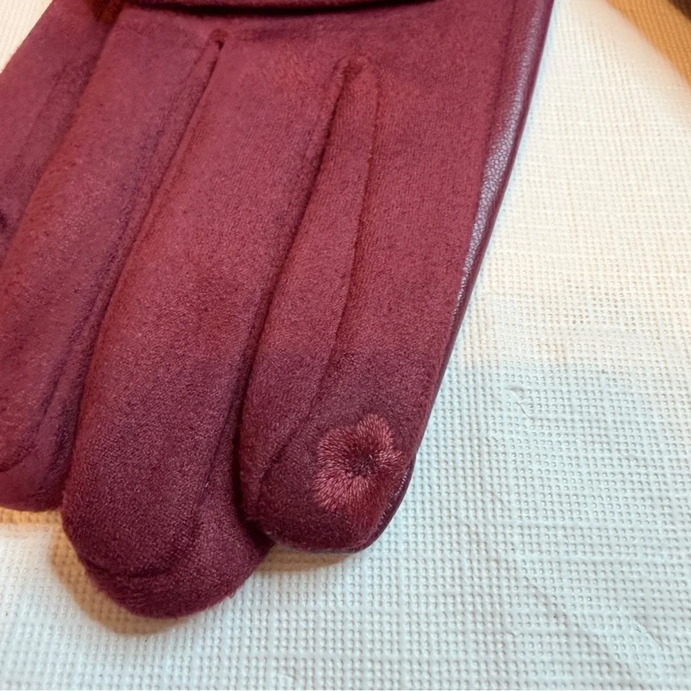 Chic Maroon Leather Gloves with Smartphone Finger and soft inside
